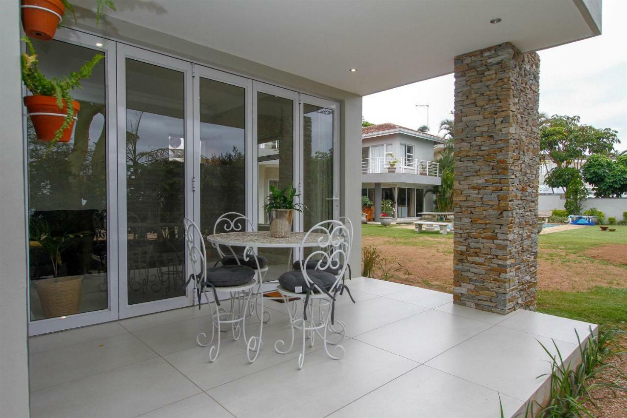The Cottage On Cordia 2 Bedroom Self Catering 2Km From Umhlanga Beach Durban Luaran gambar