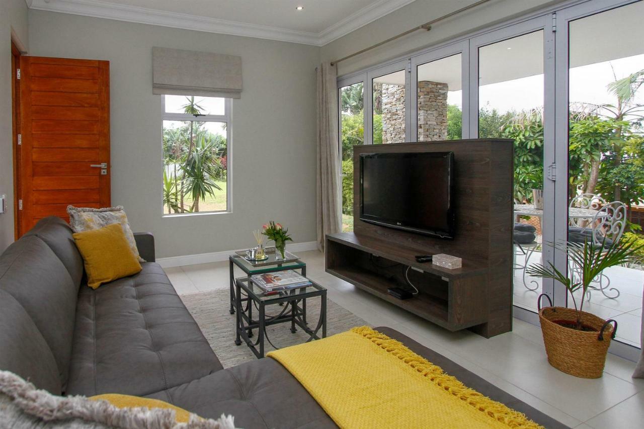 The Cottage On Cordia 2 Bedroom Self Catering 2Km From Umhlanga Beach Durban Luaran gambar